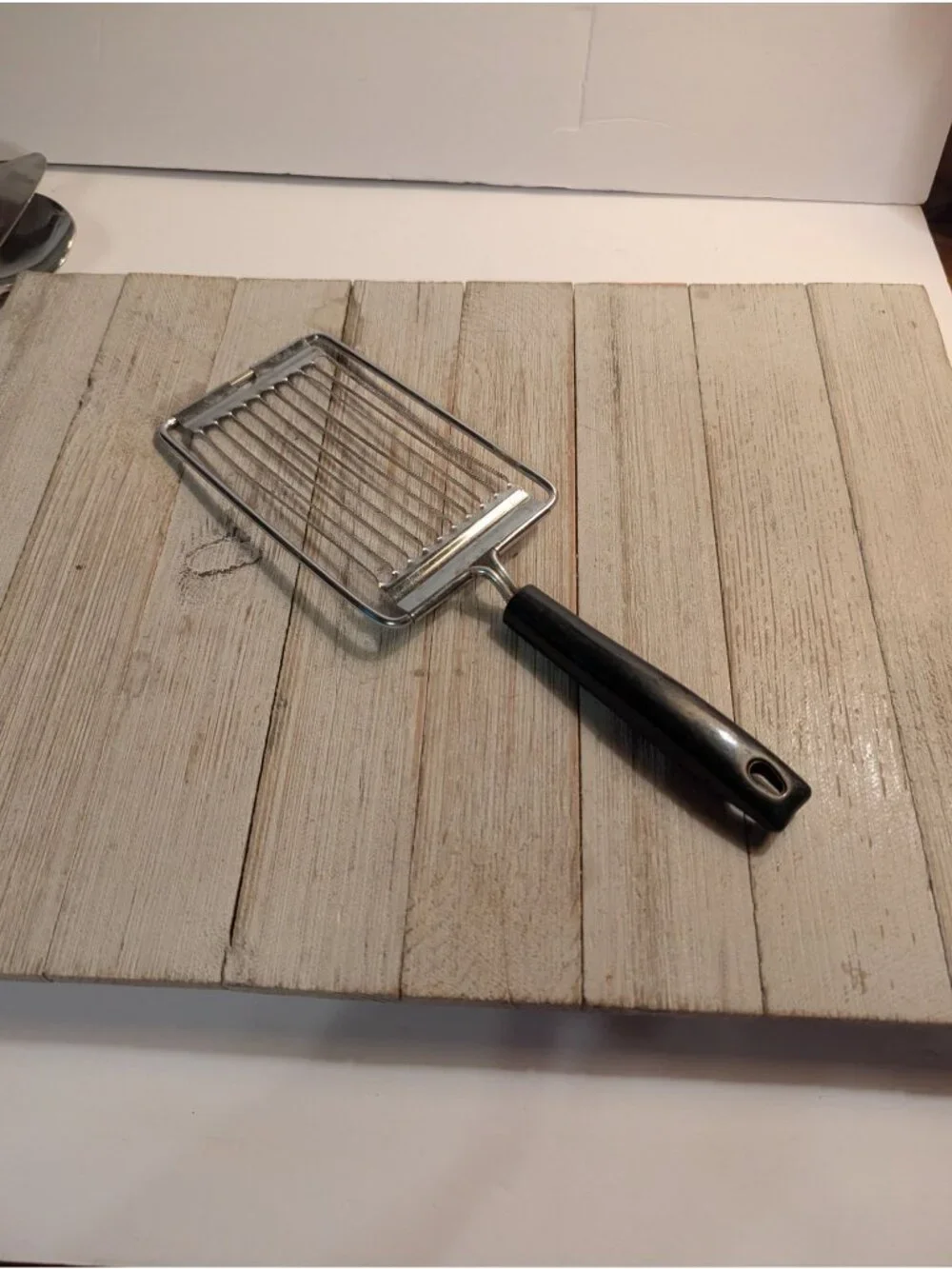 Vintage #2 Ekco Miracle Tomato Slicer Kitchen Gadget Black Handle